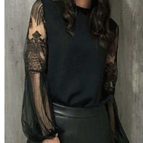 Black sheer sleeve lace long sleeve Top Classic - Picture 7 of 11